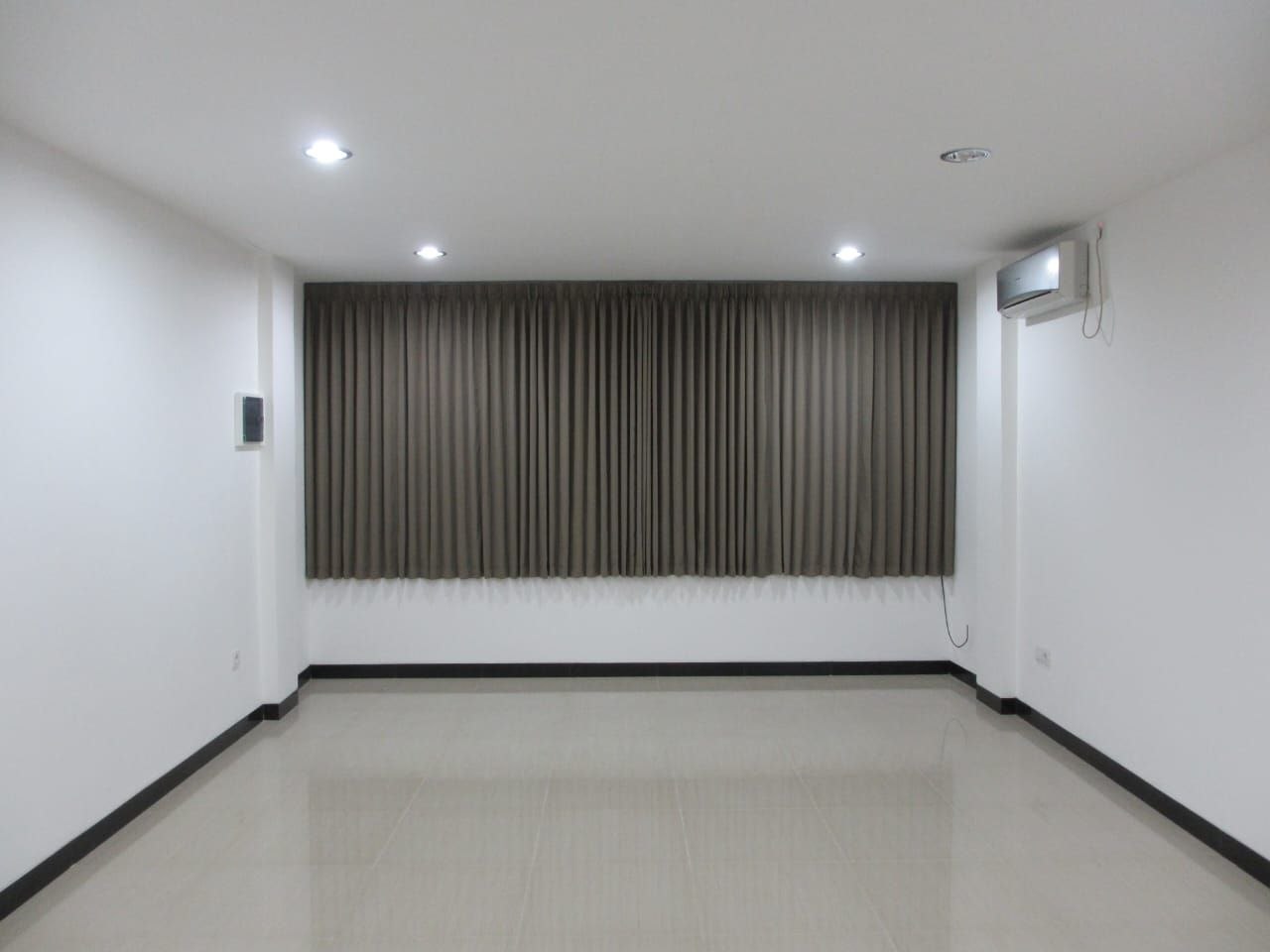 Disewakan Ruko 2 Unit Jejer Strategis Rungkut Megah Indah Surabaya Timur - Thumbnail 3