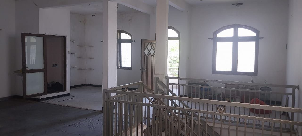 Disewakan Rumah Usaha 3 Lantai Siap Huni Raya Nginden Surabaya Timur - Thumbnail 3