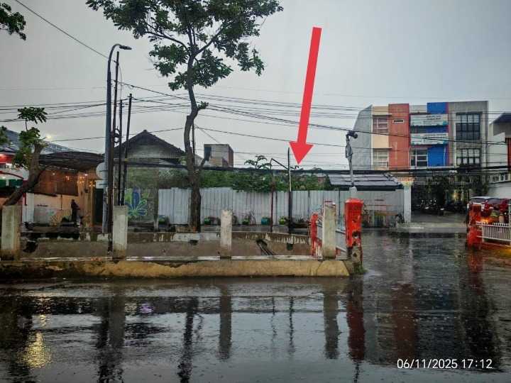 Disewakan Tanah Komersial Strategis Siap Usaha di Jalan Raya Wiyung Surabaya Barat - Image 1