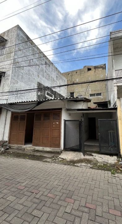 Dijual Rumah Siap Huni di Jalan Gubeng Kertajaya Surabaya Timur - Image 1