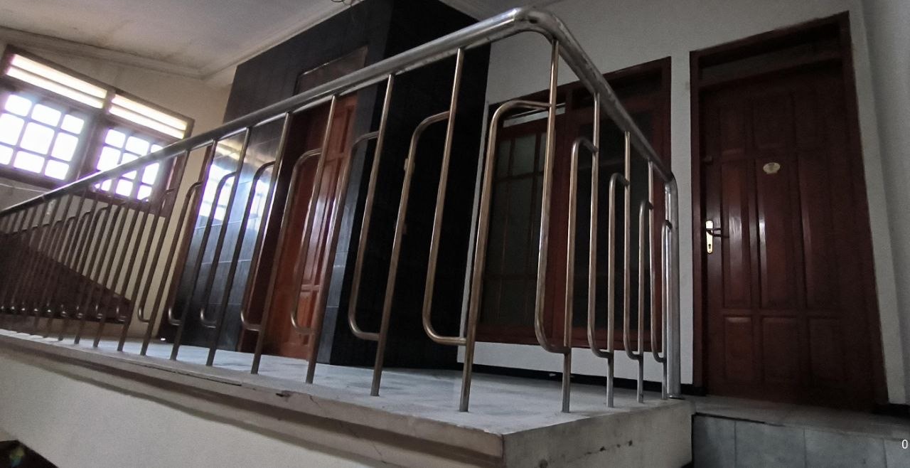 Dijual Rumah Siap Huni di Perumahan Semolowaru Indah Surabaya Timur - Thumbnail 5