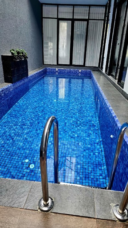 Dijual Rumah Mewah Full Furnish 3 Lantai Siap Huni di Citraland Fullerton Surabaya Barat - Thumbnail 8