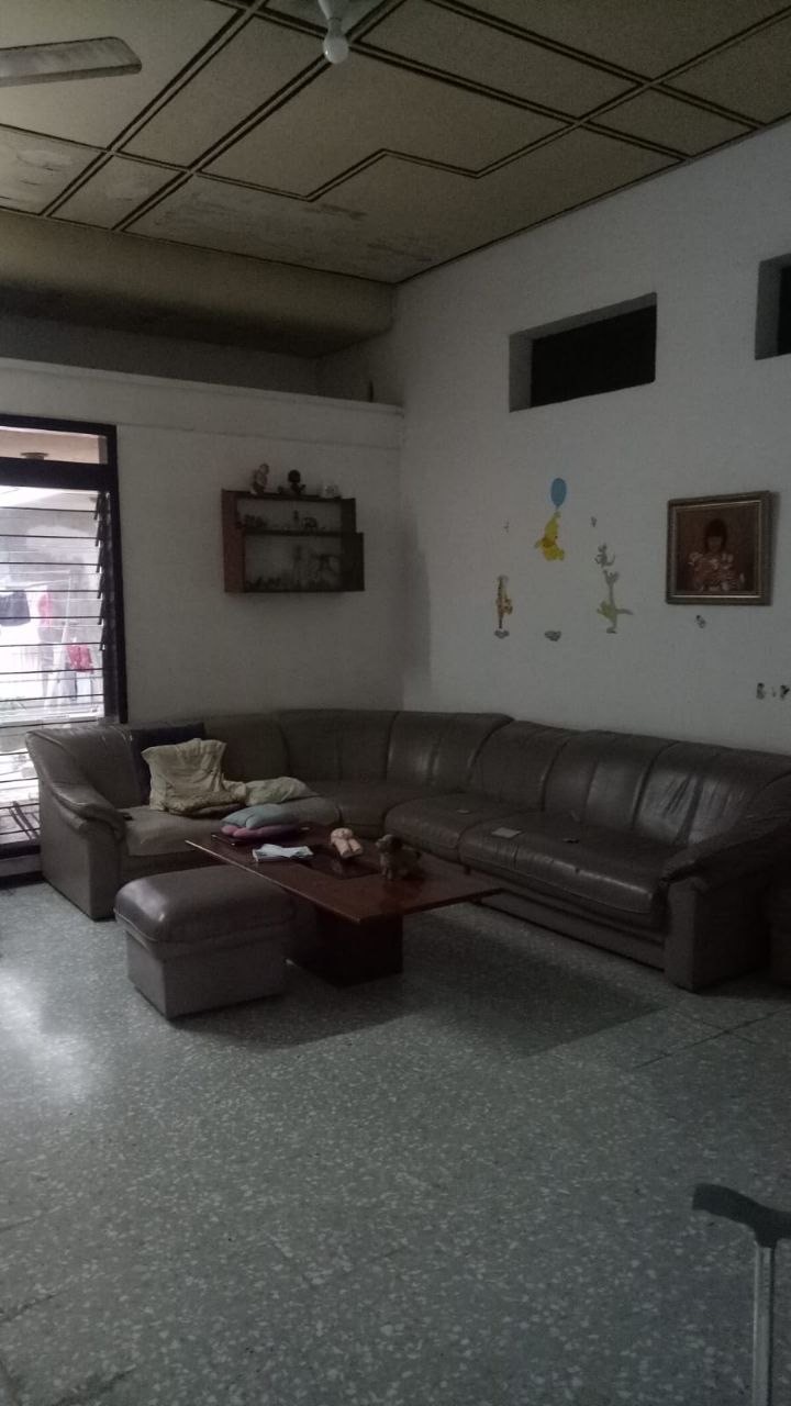 Dijual Rumah Siap Huni di Jalan Manyar Tirtoasri Surabaya Timur - Thumbnail 6