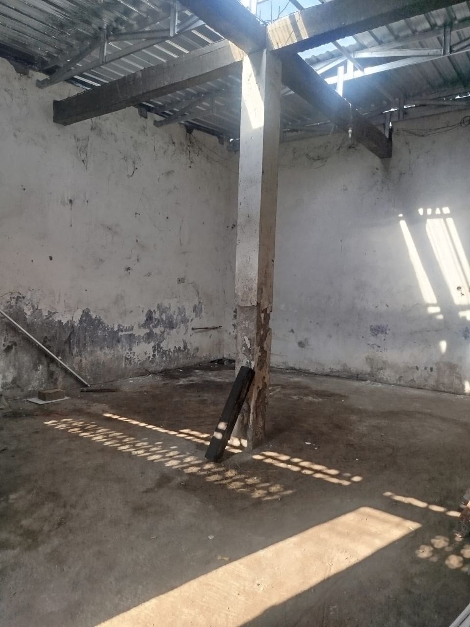 Dijual/Disewakan Ruko Strategis di Jalan Kepatihan Industri Gresik - Thumbnail 2