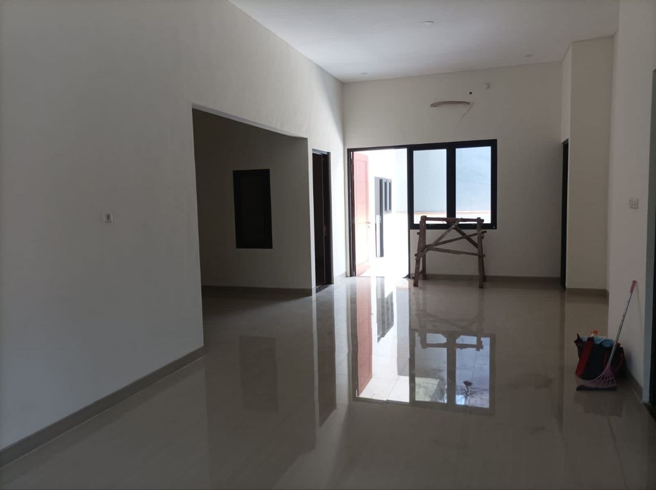 Dijual Rumah Baru Gress di Jalan Manyar Tirtomoyo Surabaya Timur - Thumbnail 7