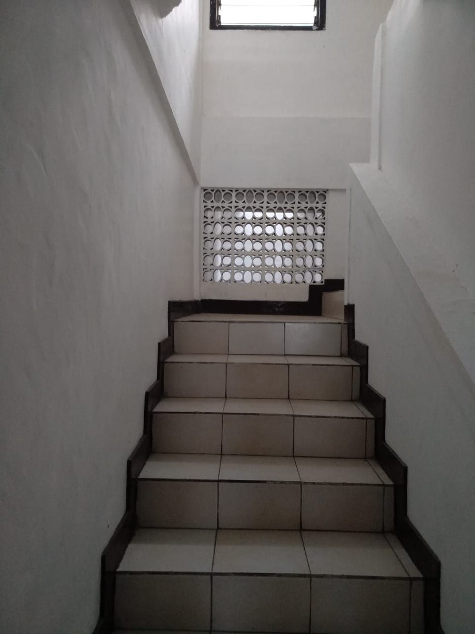 Dijual/Disewakan Ruko Strategis di Jalan Ngagel Jaya Indah Surabaya Timur - Thumbnail 3