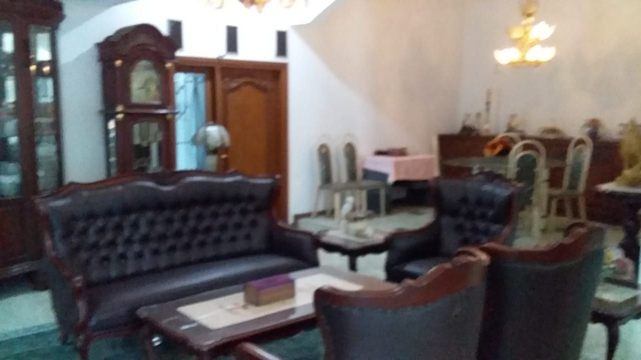 Dijual Rumah Mewah Furnished di Jalan Manyar Tirtoyoso Surabaya Timur - Thumbnail 7