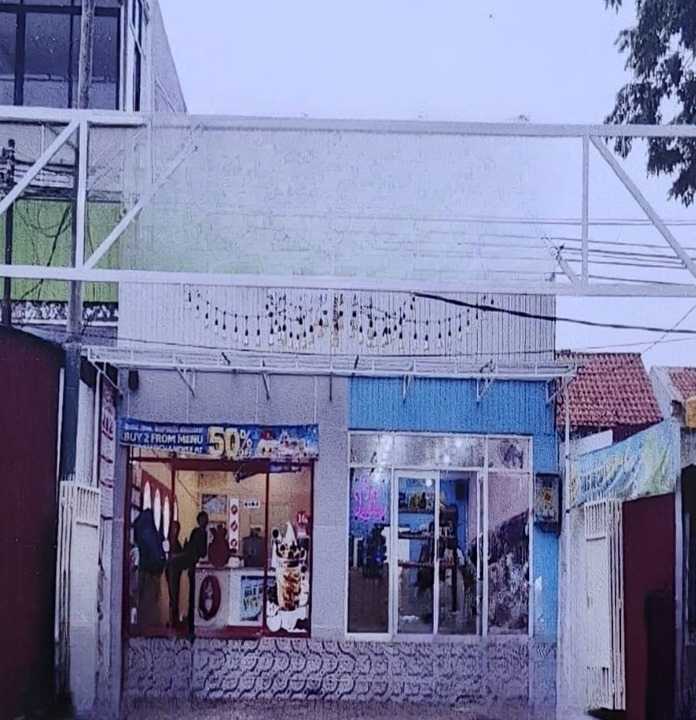 Dijual/Disewakan Ruko 2 Unit Strategis di Jalan Raya Batu Mulia Driyorejo - Image 1