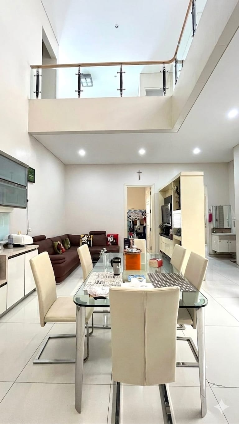 Dijual Rumah Siap Huni di Bukit Golf Internasional Citraland Surabaya Barat - Thumbnail 2