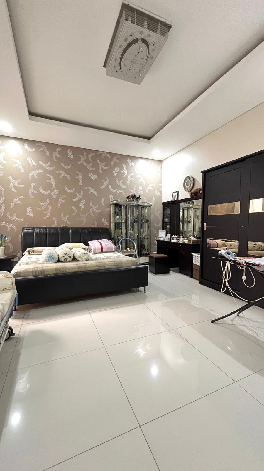 Dijual Rumah Siap Huni di Bukit Golf Internasional Citraland Surabaya Barat - Thumbnail 5