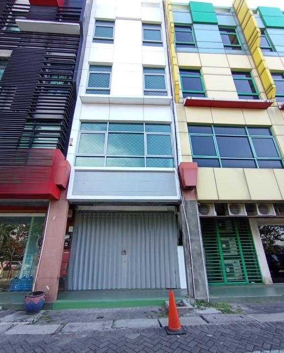 Disewakan Ruko Golden Palace 4 Lantai Strategis Siap Usaha di HR Muhammad Surabaya Barat - Image 1