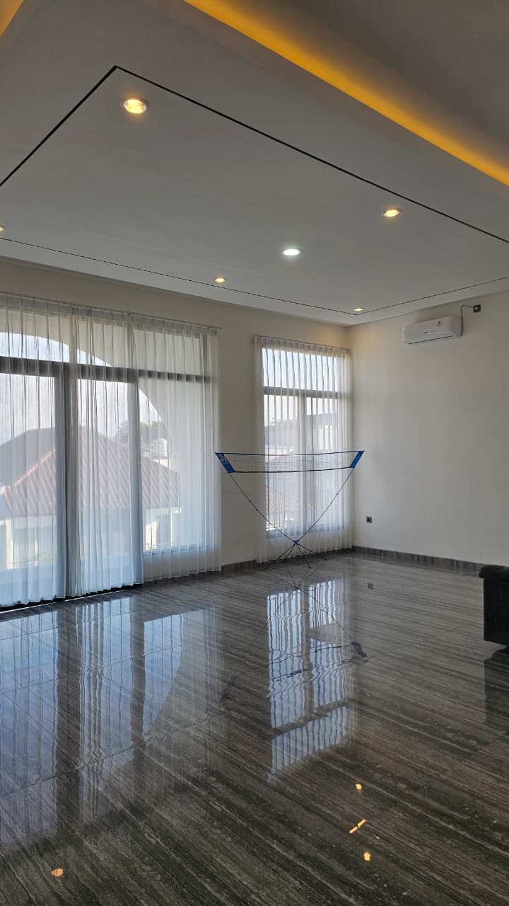 Dijual Rumah Mewah di Citraland Utama Surabaya Barat - Thumbnail 3