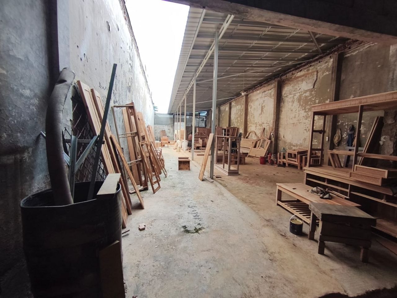 Dijual Gudang Luas Strategis di Jalan Raya Jendral Gatot Subroto Pasuruan - Thumbnail 8