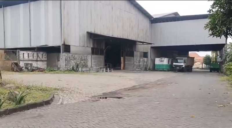 Disewakan Gudang Luas Strategis Siap Huni di Jalan Raya Semeru Bambe Gresik - Thumbnail 5