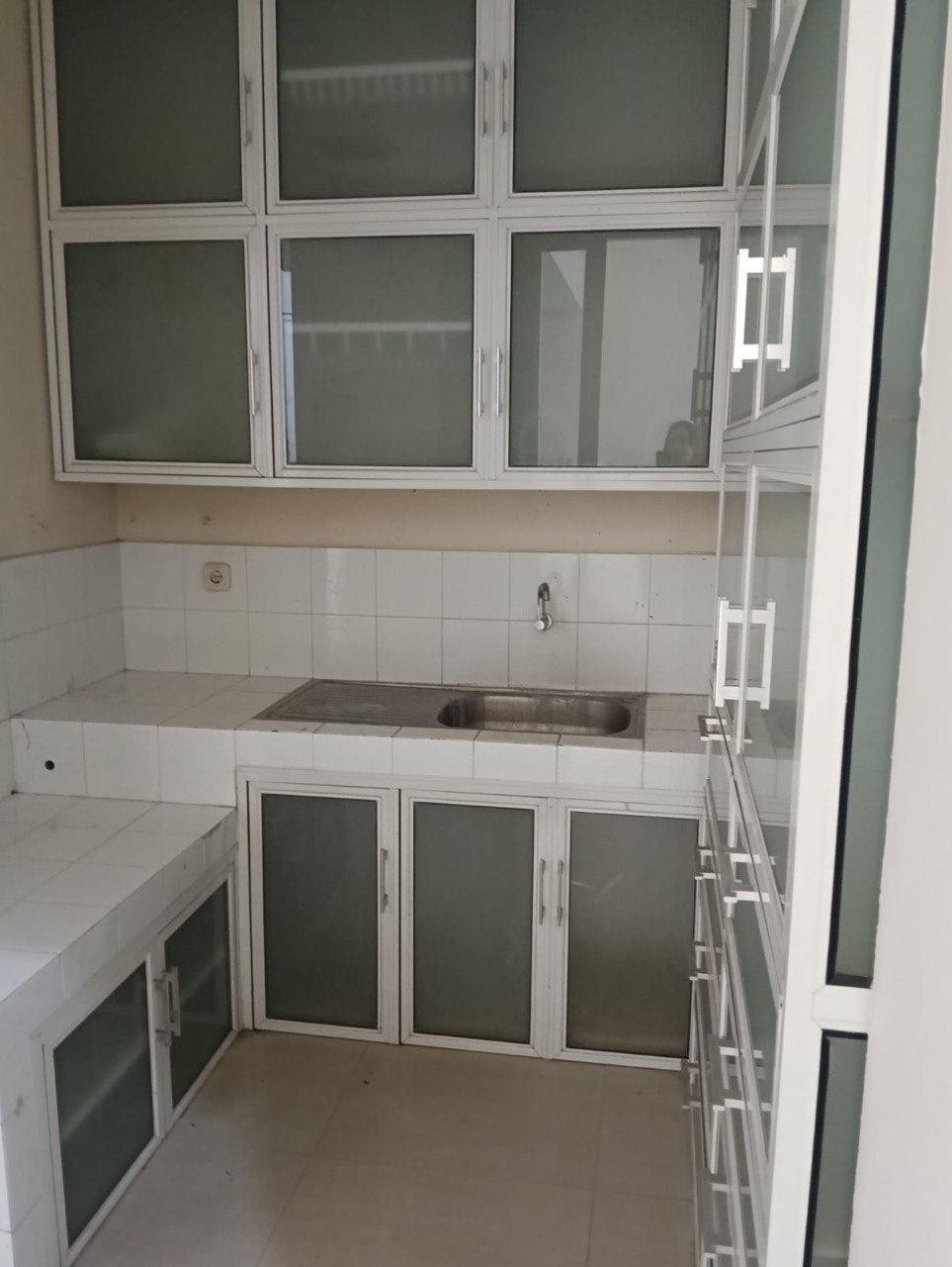 Jual Rumah 1 Lantai Golf Avenue Lokasi Citraland Surabaya - Thumbnail 2