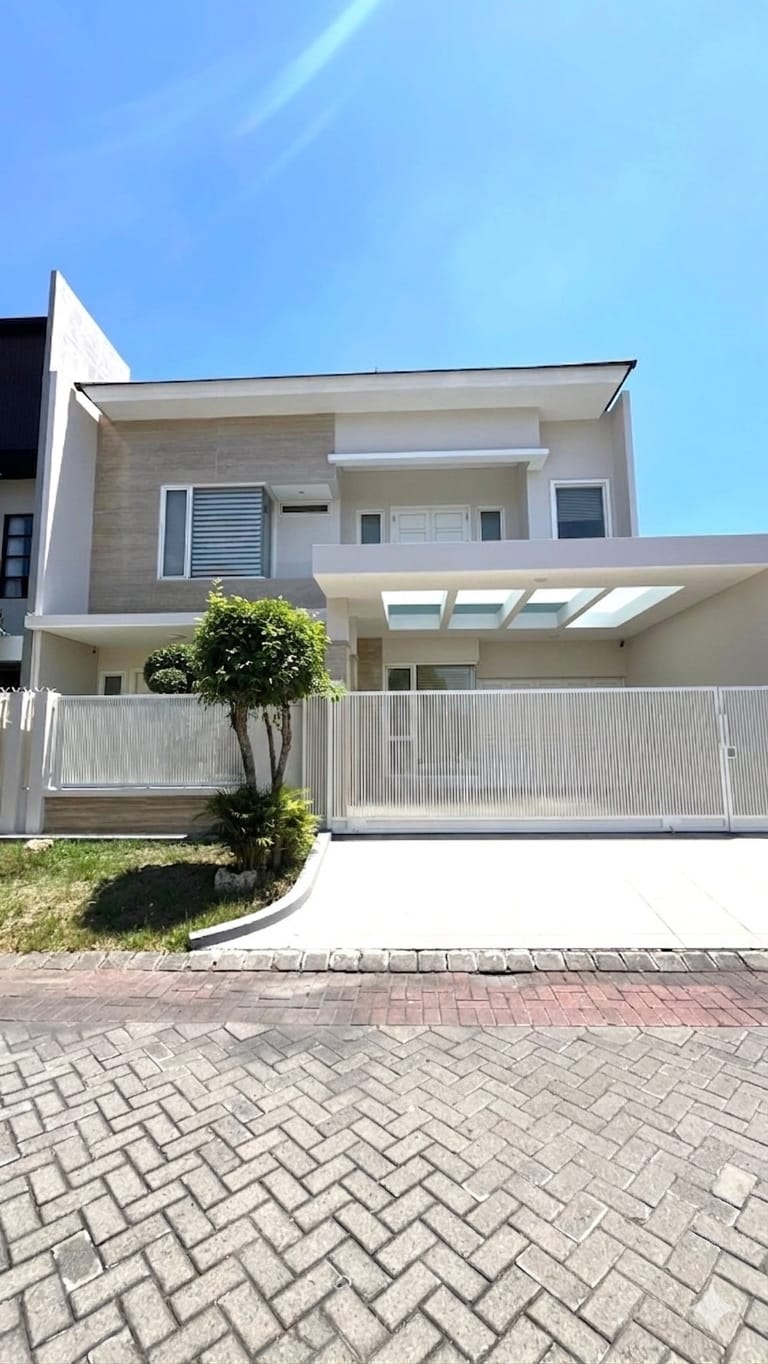 Dijual Rumah Siap Huni di Bukit Golf Internasional Citraland Surabaya Barat - Thumbnail 5