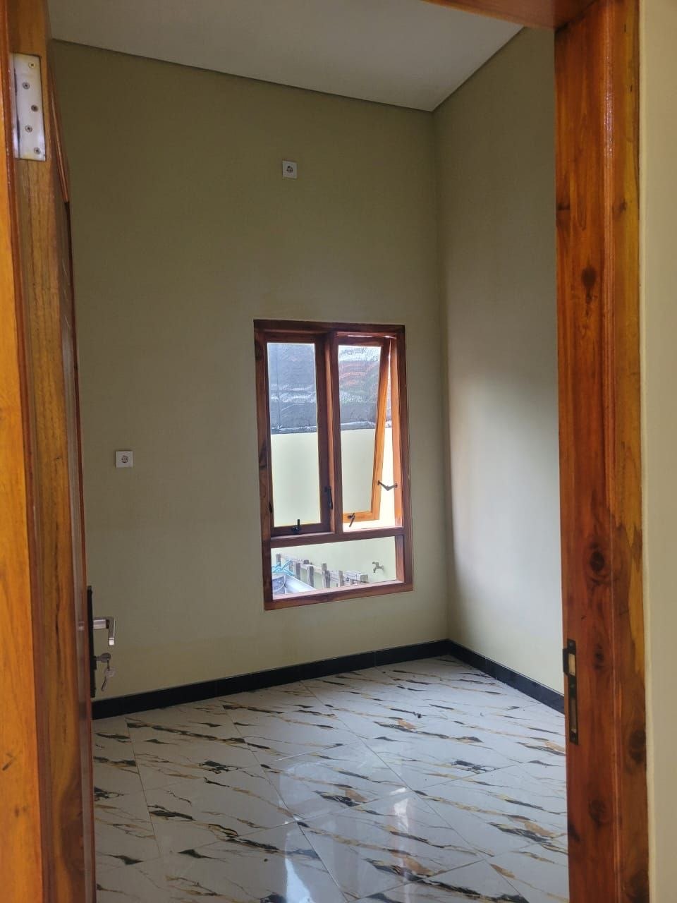 Dijual Rumah Minimalis Siap Huni di Perumahan Pondok Manggala Residence Surabaya Barat - Thumbnail 7