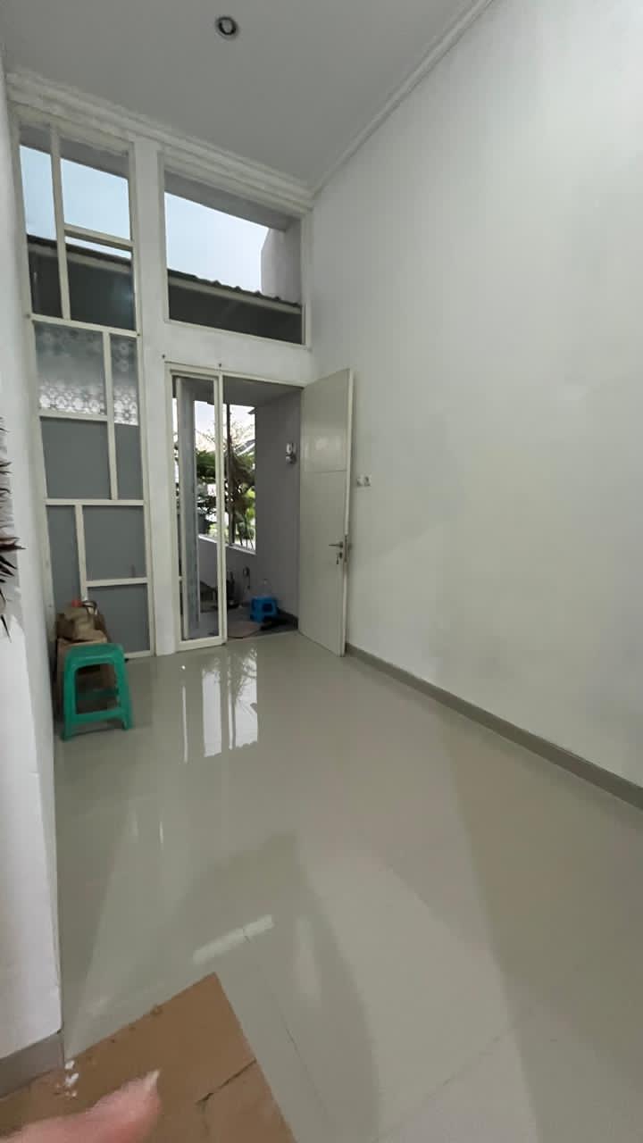 Dijual Rumah Nyaman Lokasi Strategis Puri Safira Regency Menganti Gresik - Thumbnail 2