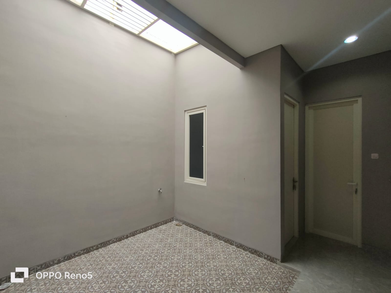 Dijual Rumah Baru 2 Lantai Murah Strategis Manyar Tirtoyoso Surabaya Timur - Thumbnail 5