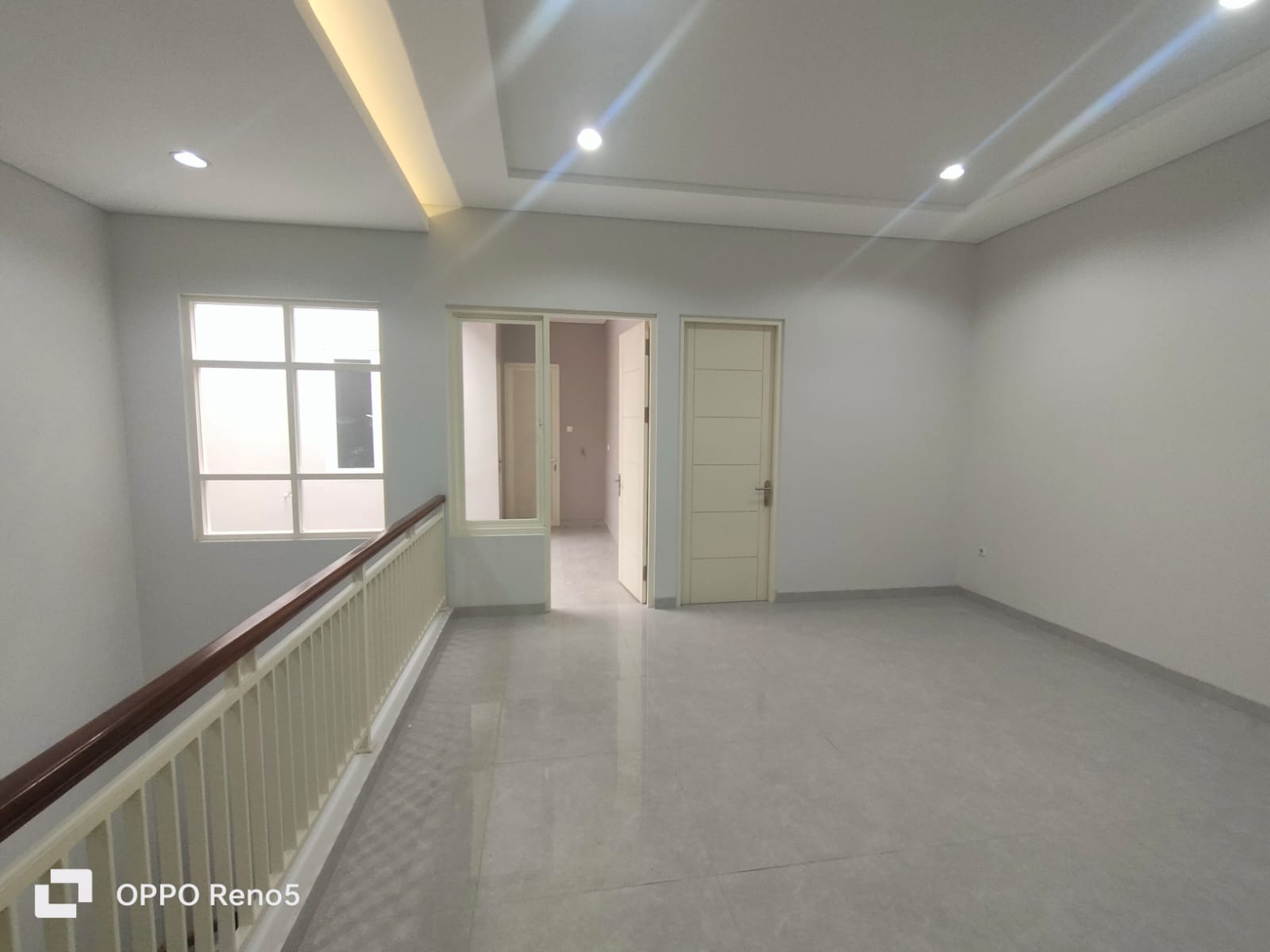 Dijual Rumah Baru Murah Strategis 2 Lantai Manyar Tirtoyoso Surabaya Timur - Thumbnail 2