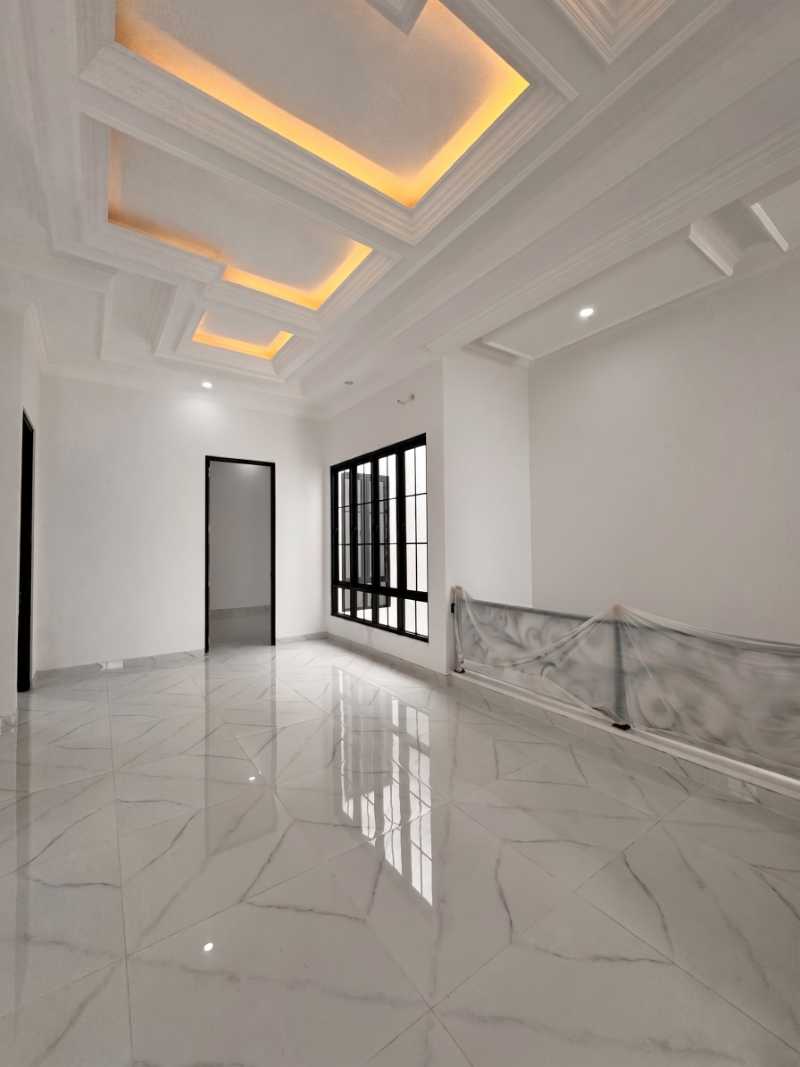 Dijual Rumah American Classic Lokasi Strategis di Babatan Pantai Surabaya Timur - Thumbnail 4