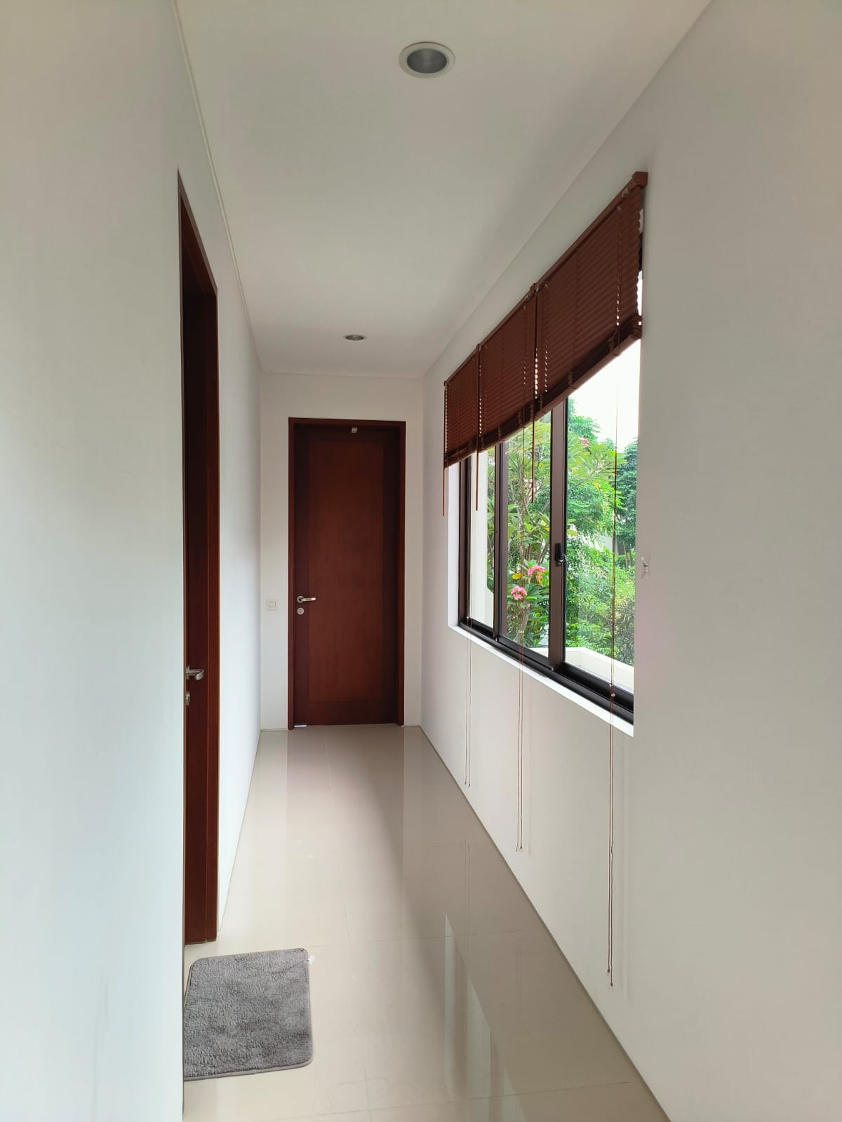 Dijual Rumah Mewah 2 Lantai Graha Natura plus Swimming Pool Lokasi Premium Surabaya Barat - Thumbnail 6