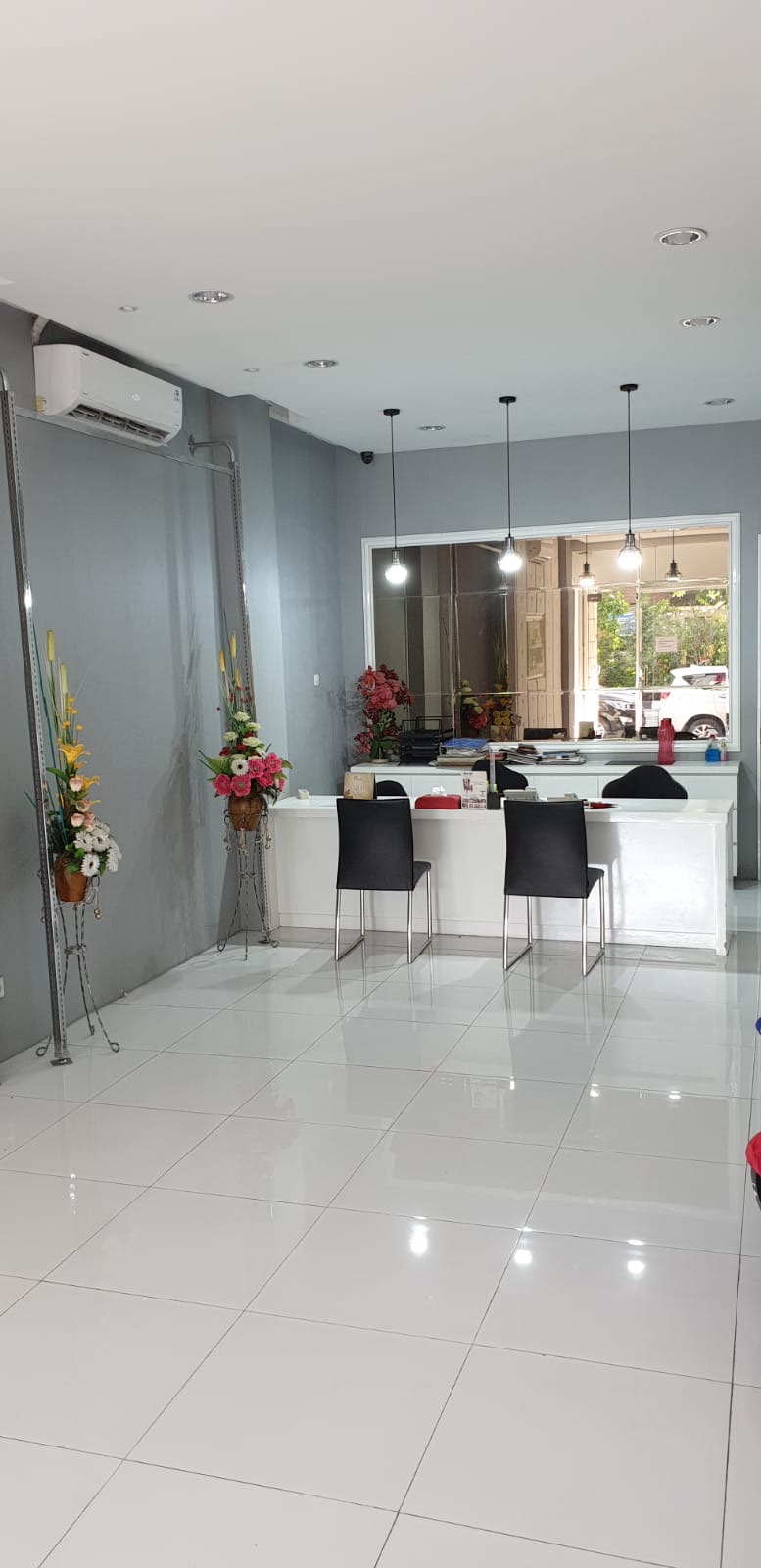 Dijual / Disewakan Ruko Mayjend Sungkono Surabaya Barat – 3 Lantai Siap Pakai, Lokasi Komersial Strategis - Thumbnail 2