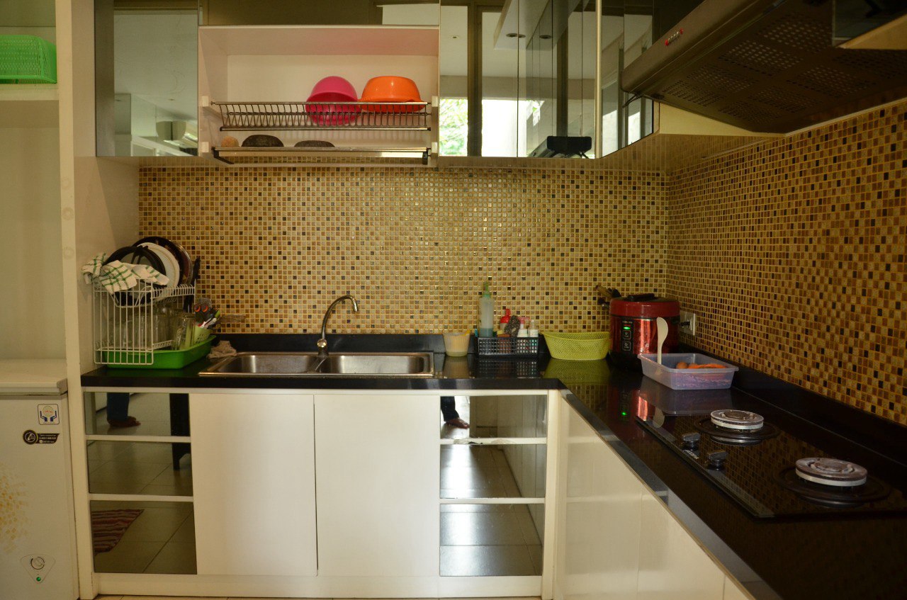 Dijual Rumah Mewah Minimalis di Malibu Beach Pakuwon City Surabaya Timur - Thumbnail 4