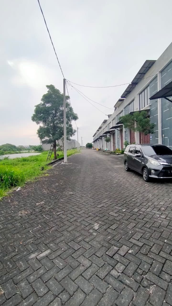 Dijual Gudang Strategis Siap Pakai di Prambanan Bizland Cerme Gresik - Thumbnail 8