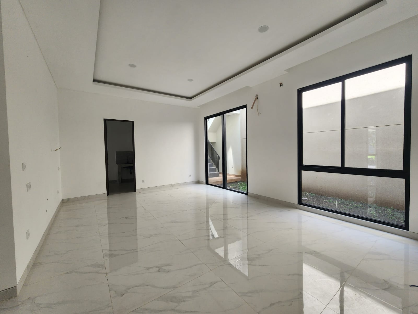 Dijual Rumah Baru Minimalis di Woodland Citraland Surabaya Barat - Thumbnail 3