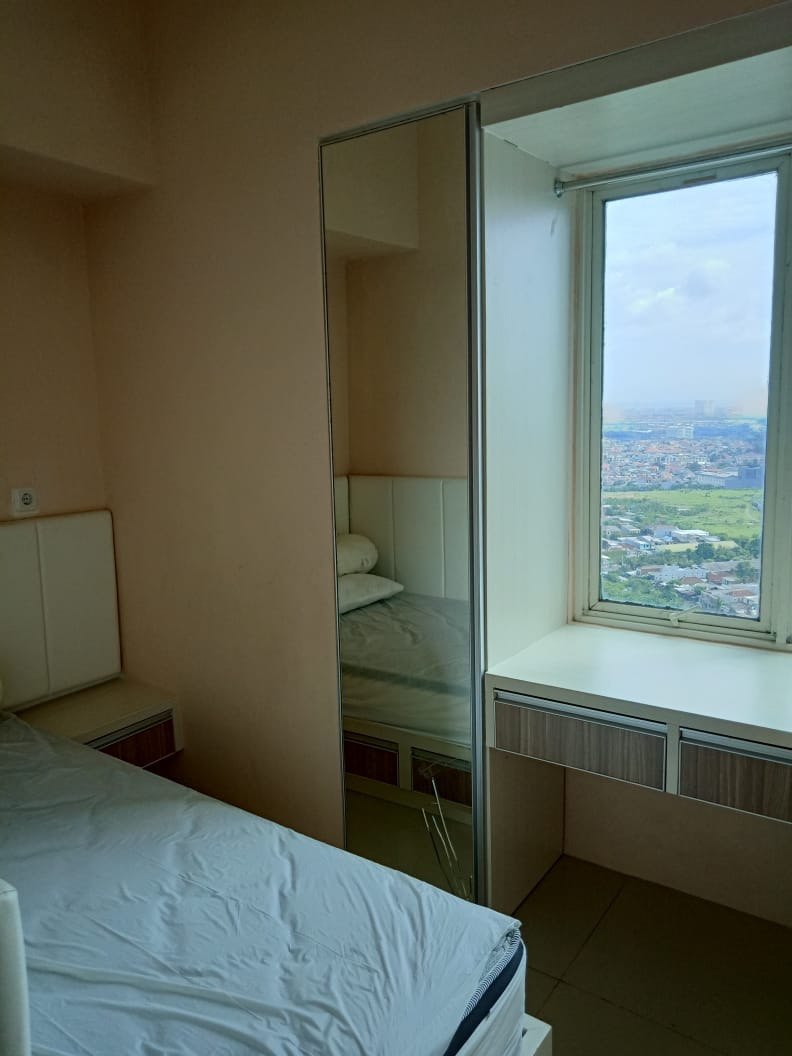 Disewakan Apartement Tanglin Full Furnished View Pool dan City di Surabaya Barat - Thumbnail 2