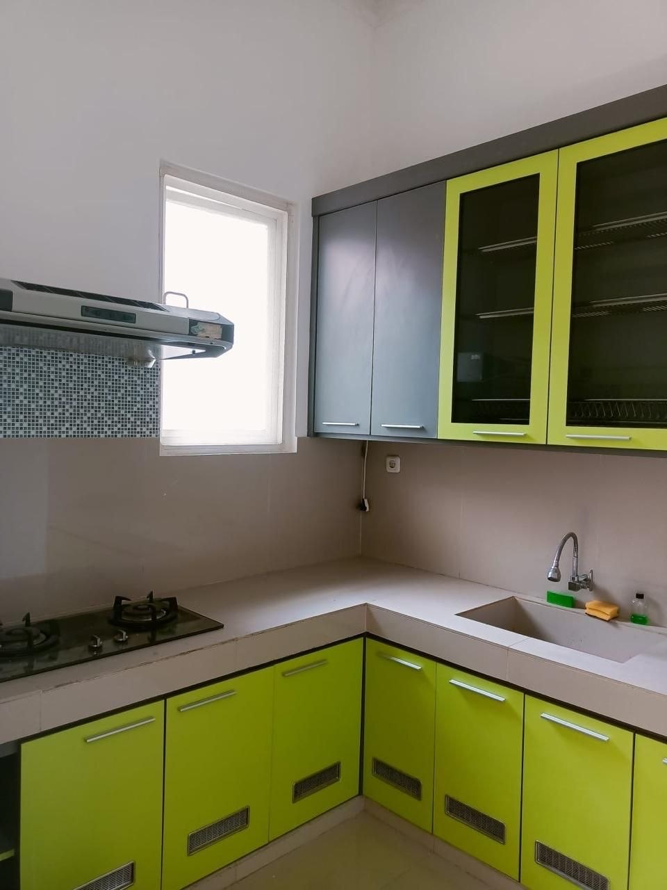 Dijual Rumah 2 Lantai di Perumahan Simpang Darmo Regency Surabaya Barat - Thumbnail 4