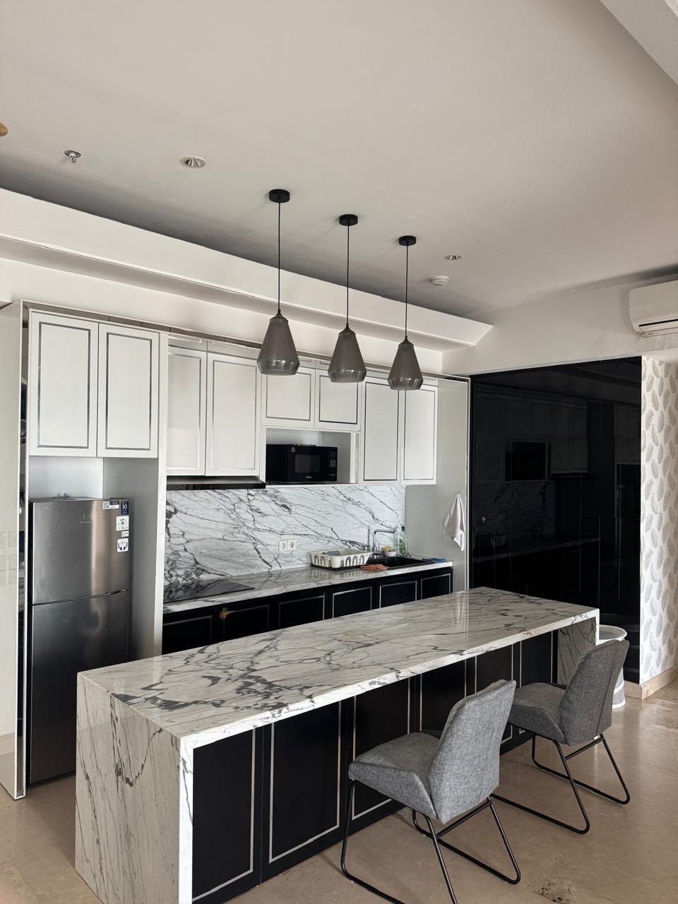 Dijual/Disewakan Apartemen Strategis di The Peak Embong Malang Surabaya Pusat - Thumbnail 2