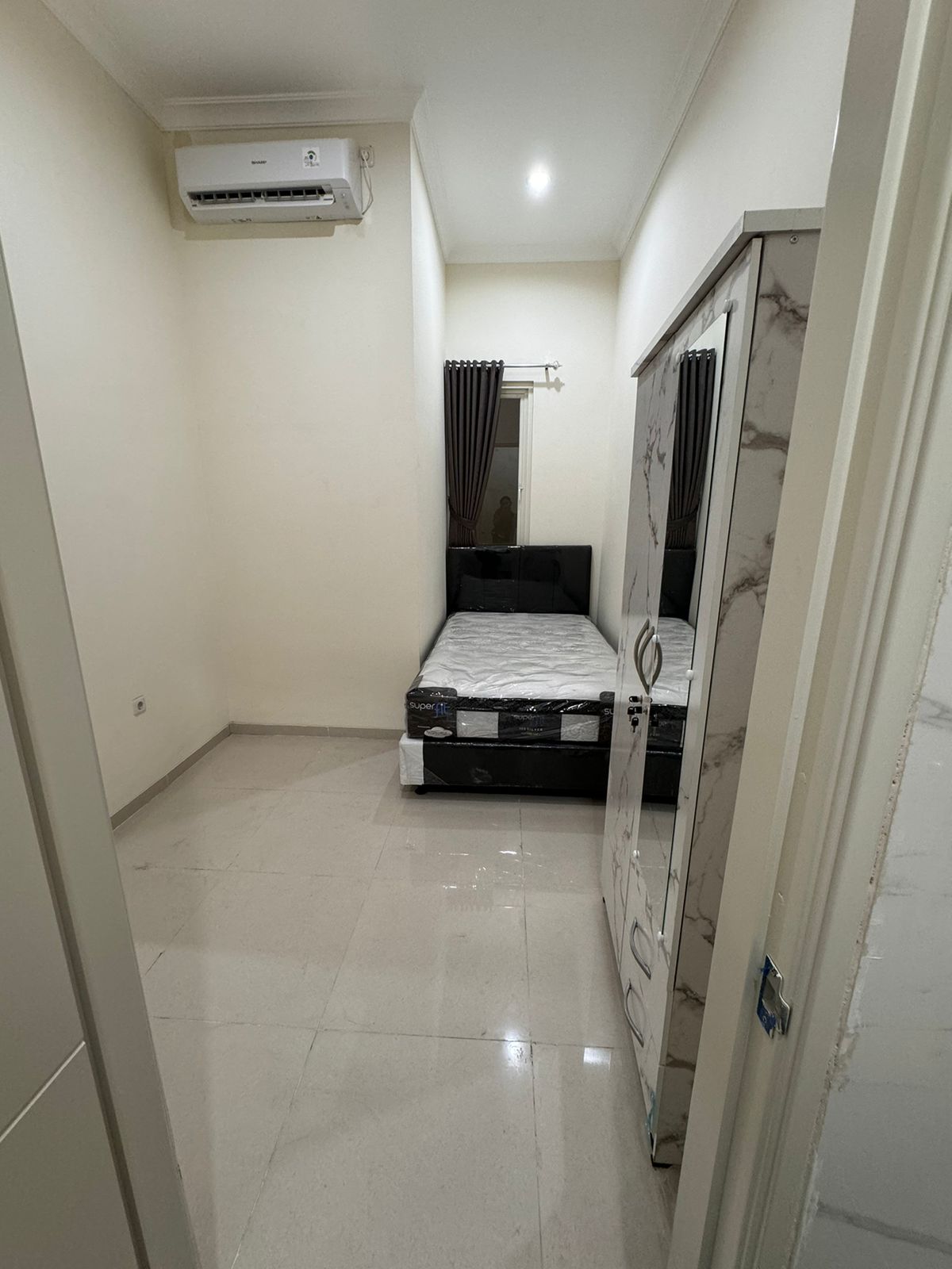 Disewakan Rumah Baru Siap Huni Manyar Indah Surabaya Timur - Thumbnail 6