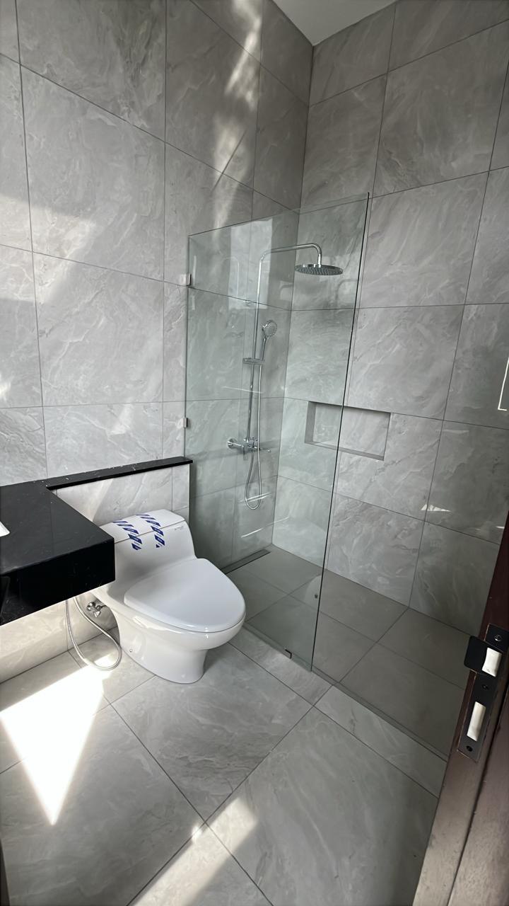 Dijual/Disewakan Rumah Modern Minimalis Siap Huni di District Nine Citraland Surabaya Barat - Thumbnail 4