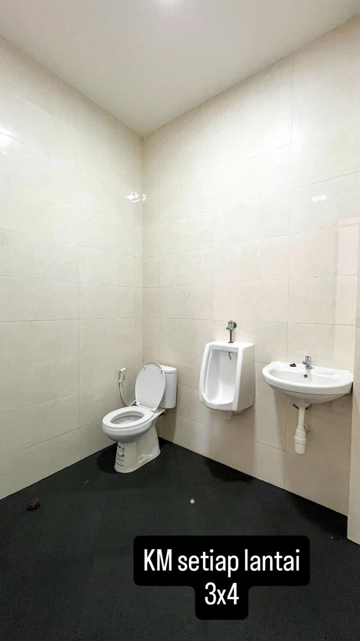 Disewakan Ruko 3 Lantai Baru Jalan Pucang Anom Lokasi Strategis Surabaya Timur - Thumbnail 5