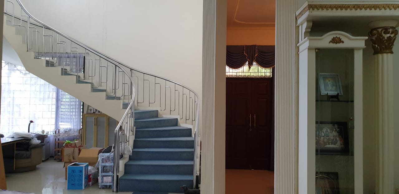 DIJUAL / DISEWAKAN RUMAH MEWAH DI WIYUNG SURABAYA SELATAN – LOKASI STRATEGIS POSISI HOOK - Thumbnail 2