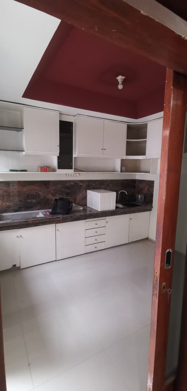 Disewakan Rumah Nyaman di Klampis Indah Surabaya Timur (bbaa) - Thumbnail 3