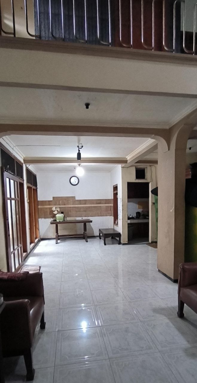 Dijual Rumah 2 Lantai Siap Huni Semolowaru Indah Surabaya Timur - Thumbnail 4