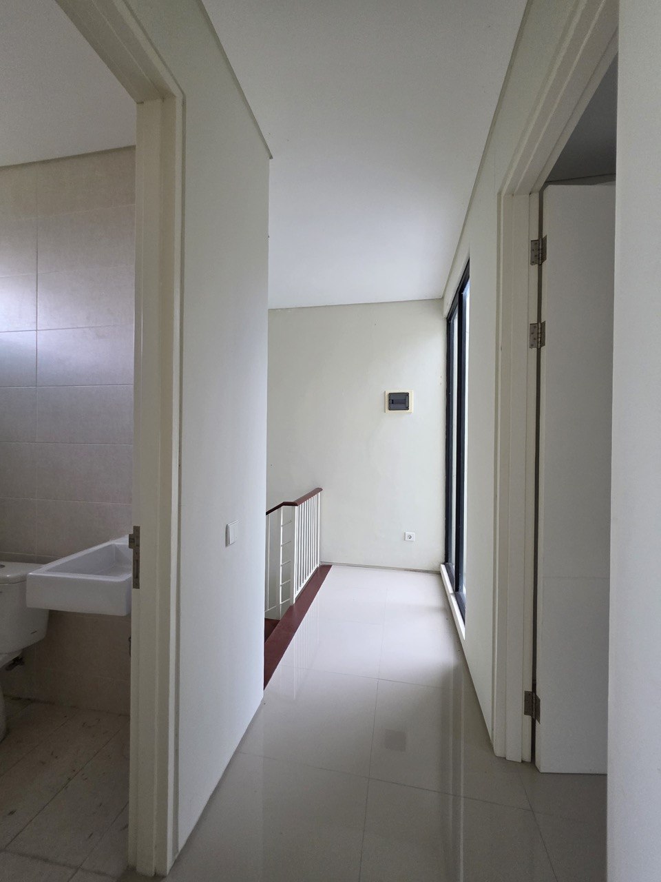 Dijual Rumah Lake View di Northwest Lake Citraland Surabaya Barat - Thumbnail 7