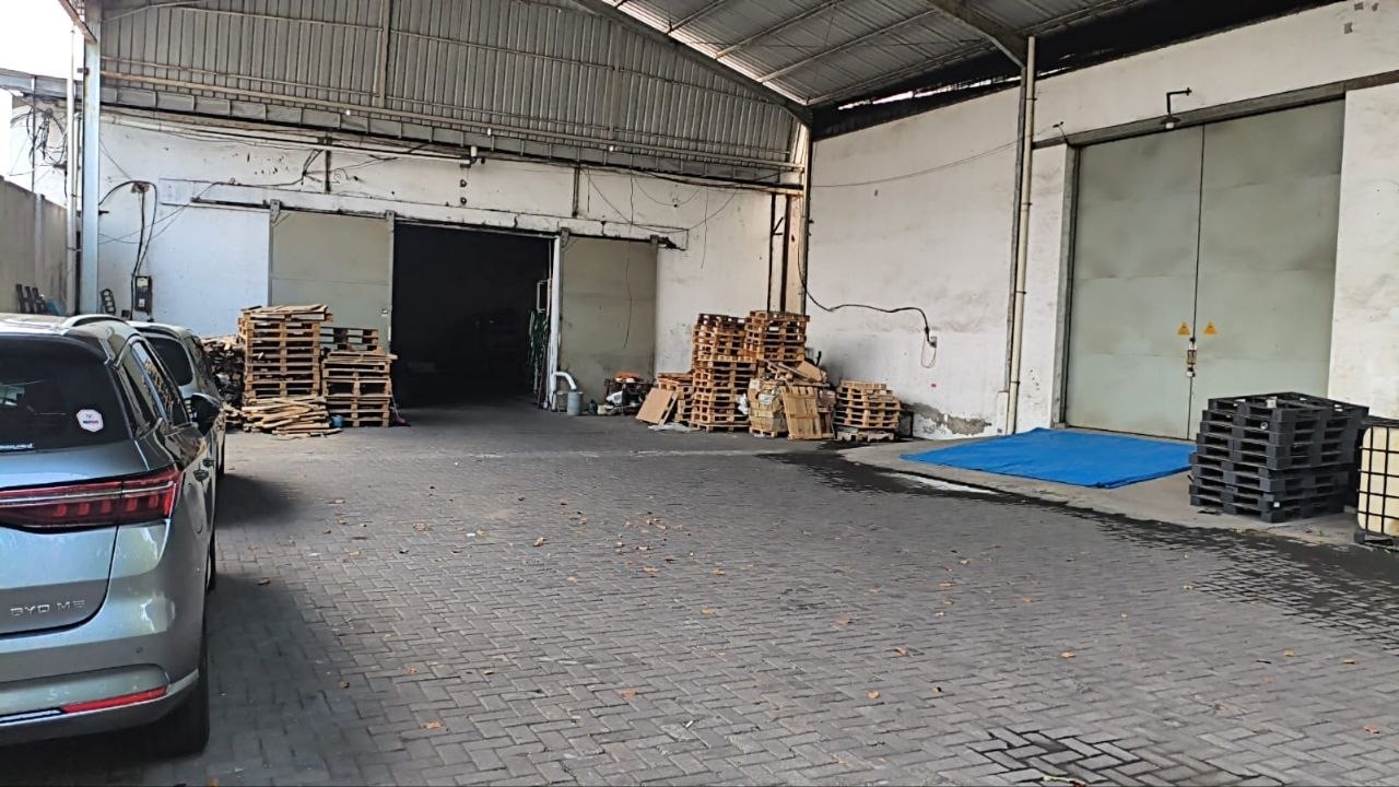 Dijual Gudang Luas Strategis di Jalan Kenjeran Surabaya Utara - Thumbnail 2