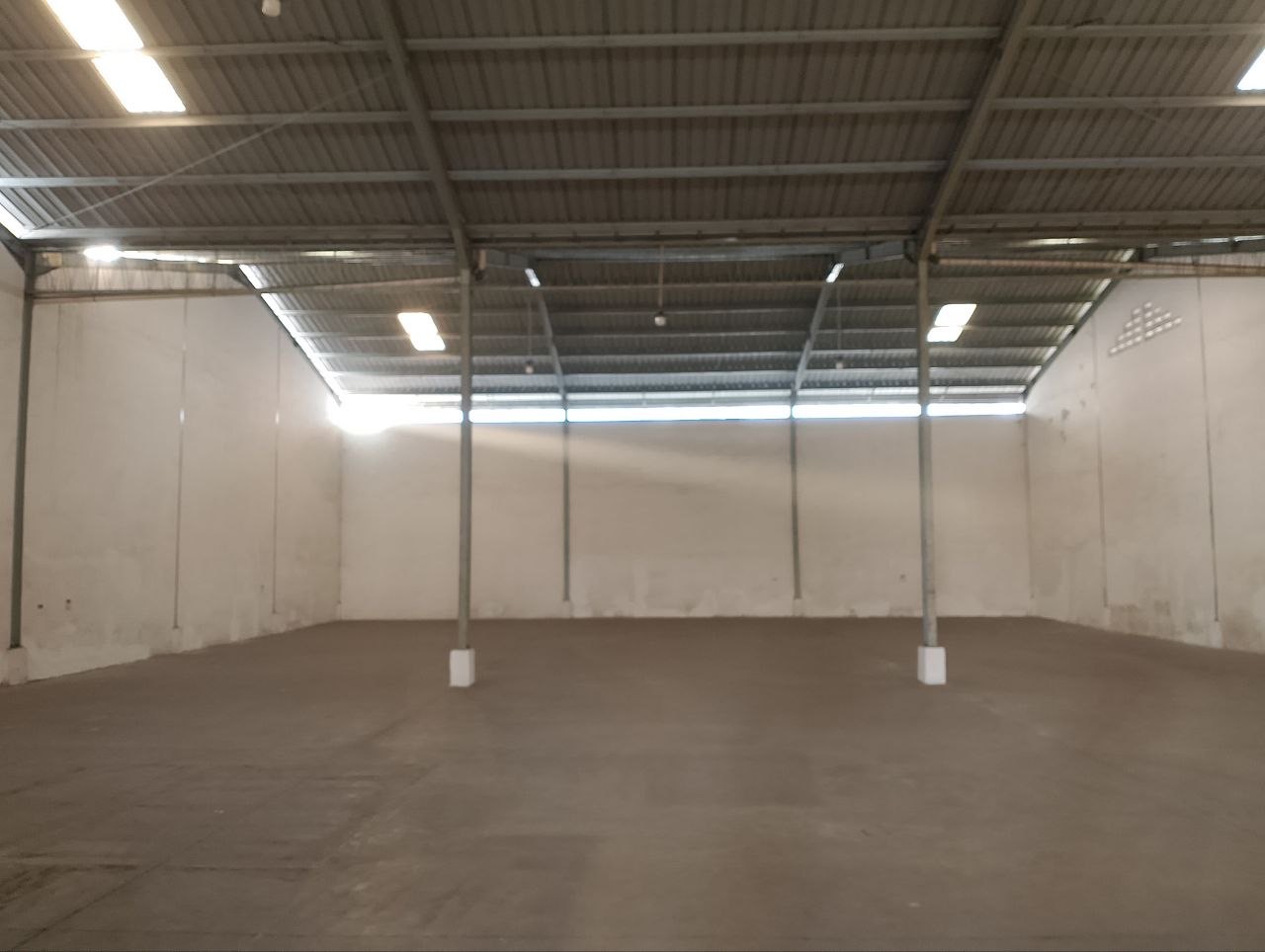 Dijual Gudang Luas Strategis di Jalan Kenjeran Surabaya Utara - Thumbnail 6