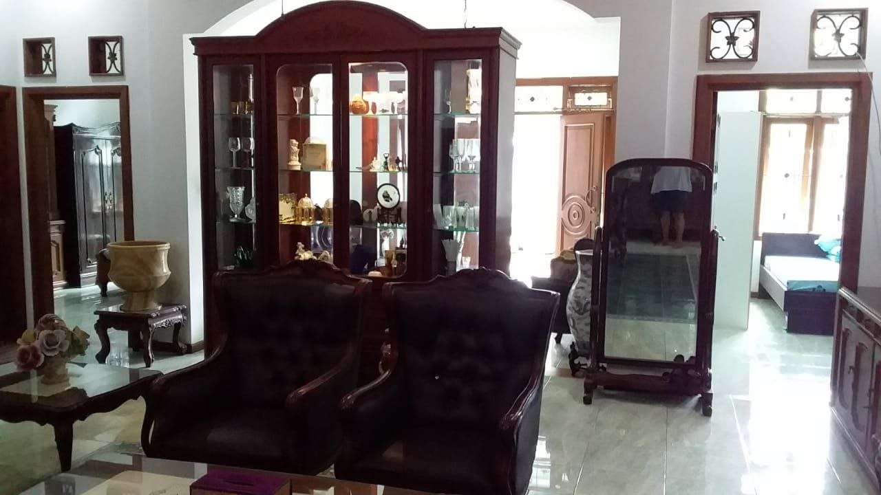 Dijual Rumah Mewah Furnished Manyar Tirtoyoso Surabaya Timur - Thumbnail 3