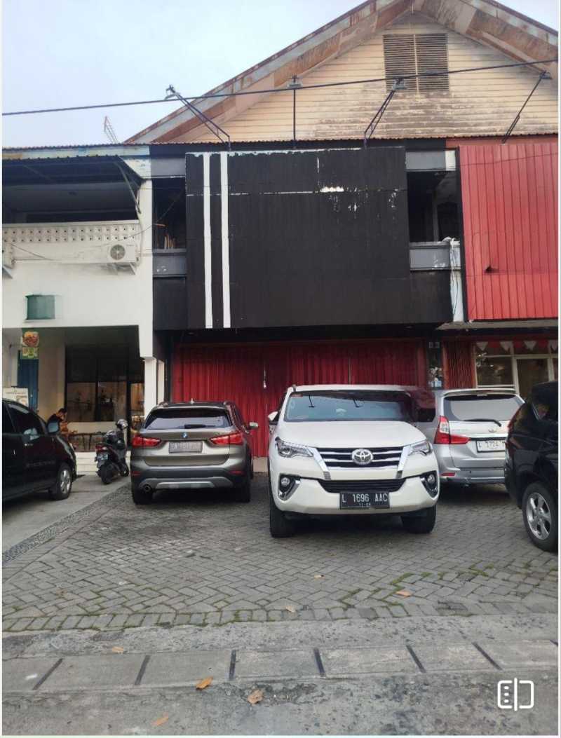 Disewakan Ruko 2 Lantai Lokasi Strategis di Raya Kutai Surabaya Pusat - Thumbnail 2