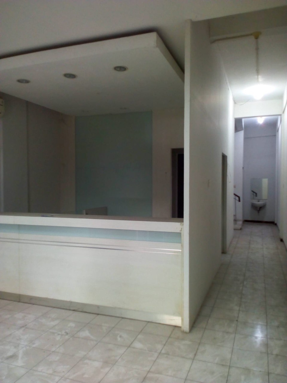 Disewakan Ruko 4 Lantai Strategis Siap Buat Usaha di Darmo Galeria Jalan Mayjen Sungkono Surabaya Barat - Thumbnail 2