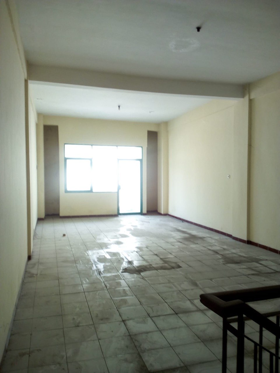 Disewakan Ruko 4 Lantai Strategis Siap Buat Usaha di Darmo Galeria Jalan Mayjen Sungkono Surabaya Barat - Thumbnail 7